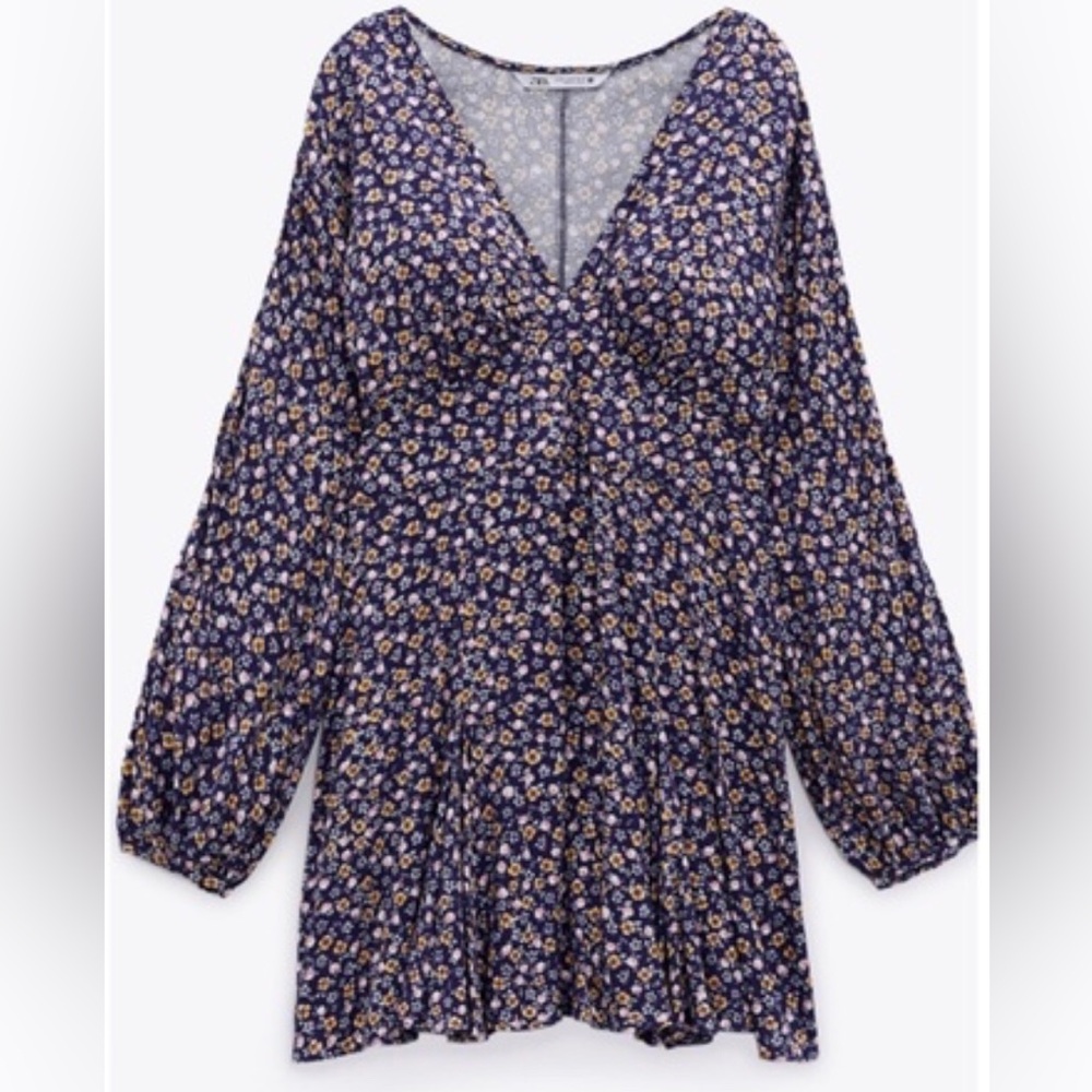 NWOT ZARA Purple/White Floral Print Dress with V-Neck. Size S.